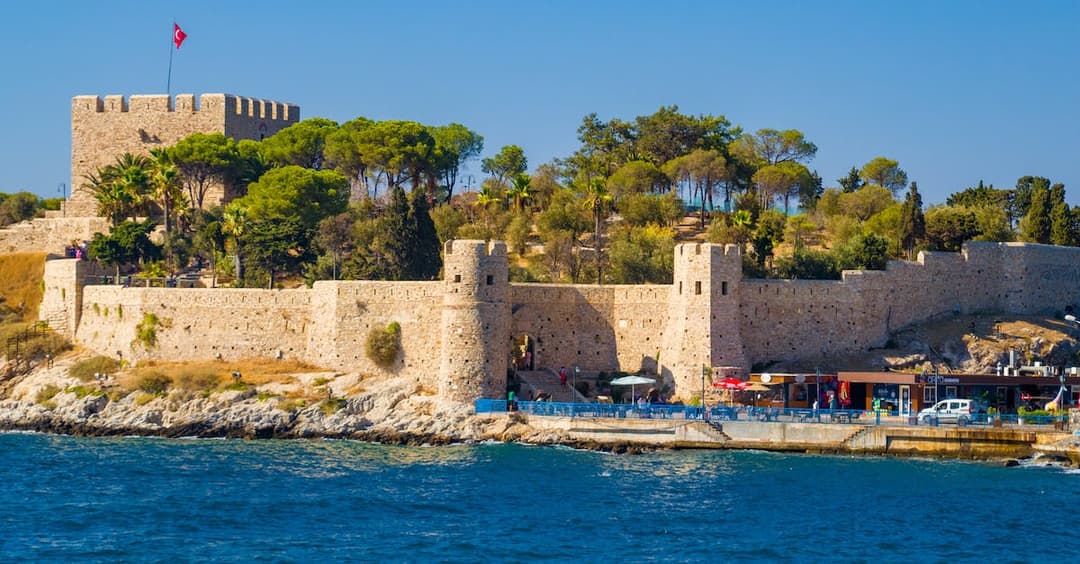 Kemer Turcja - Mapa, Atrakcje, Informacje - Przewodnik po Kemerze w Turcji