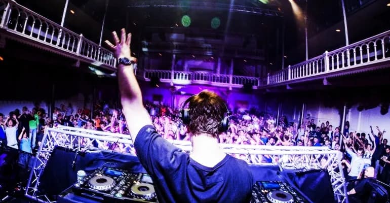 Niezapomniany sylwester w Enklawa Klub Warszawa - Bilety i Atrakcje