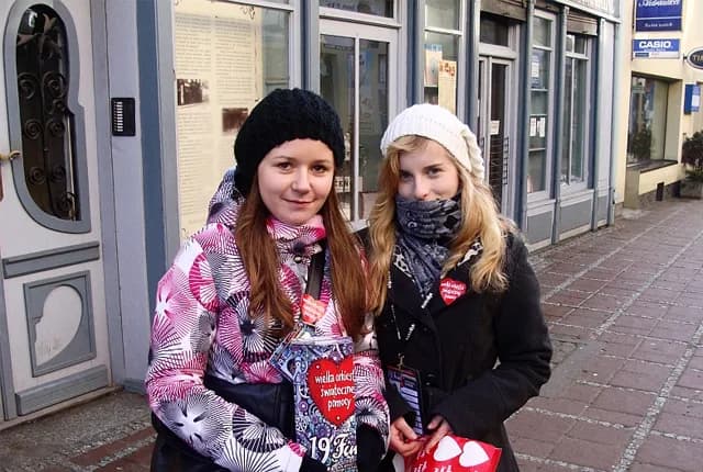 Czy wolontariusz zarabia? Odkryj prawdę o wynagrodzeniach wolontariuszy